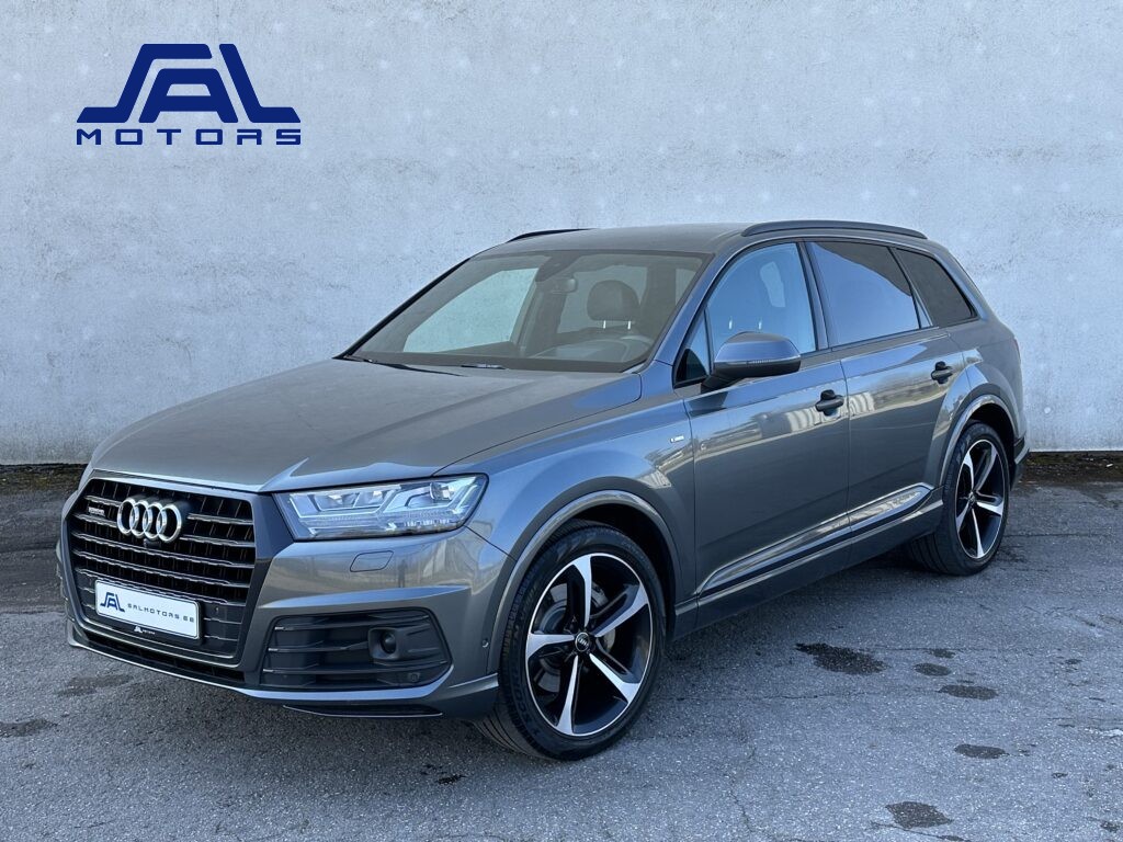 Audi Q7 S-Line 7kohta